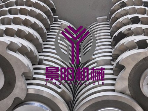 四轴撕碎机01